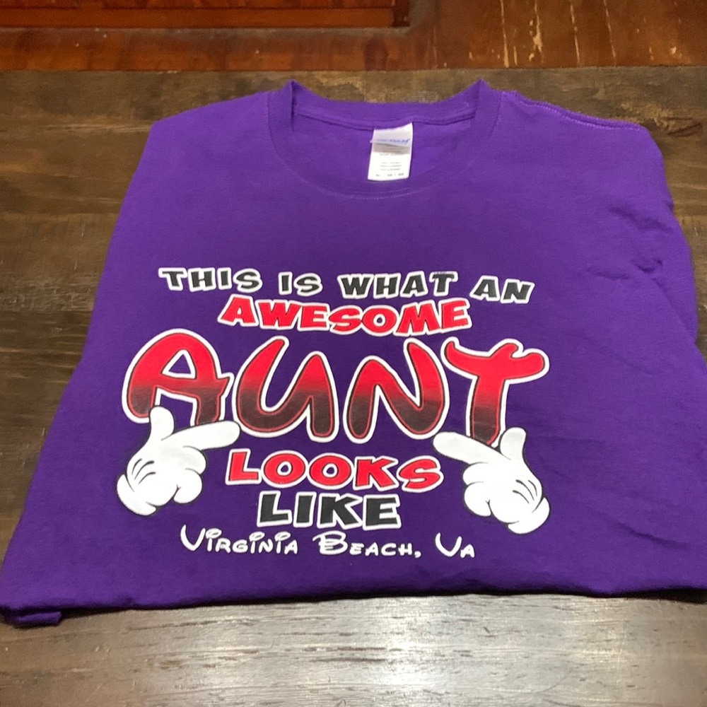 Awesome Aunt Short Sleeve Tee
